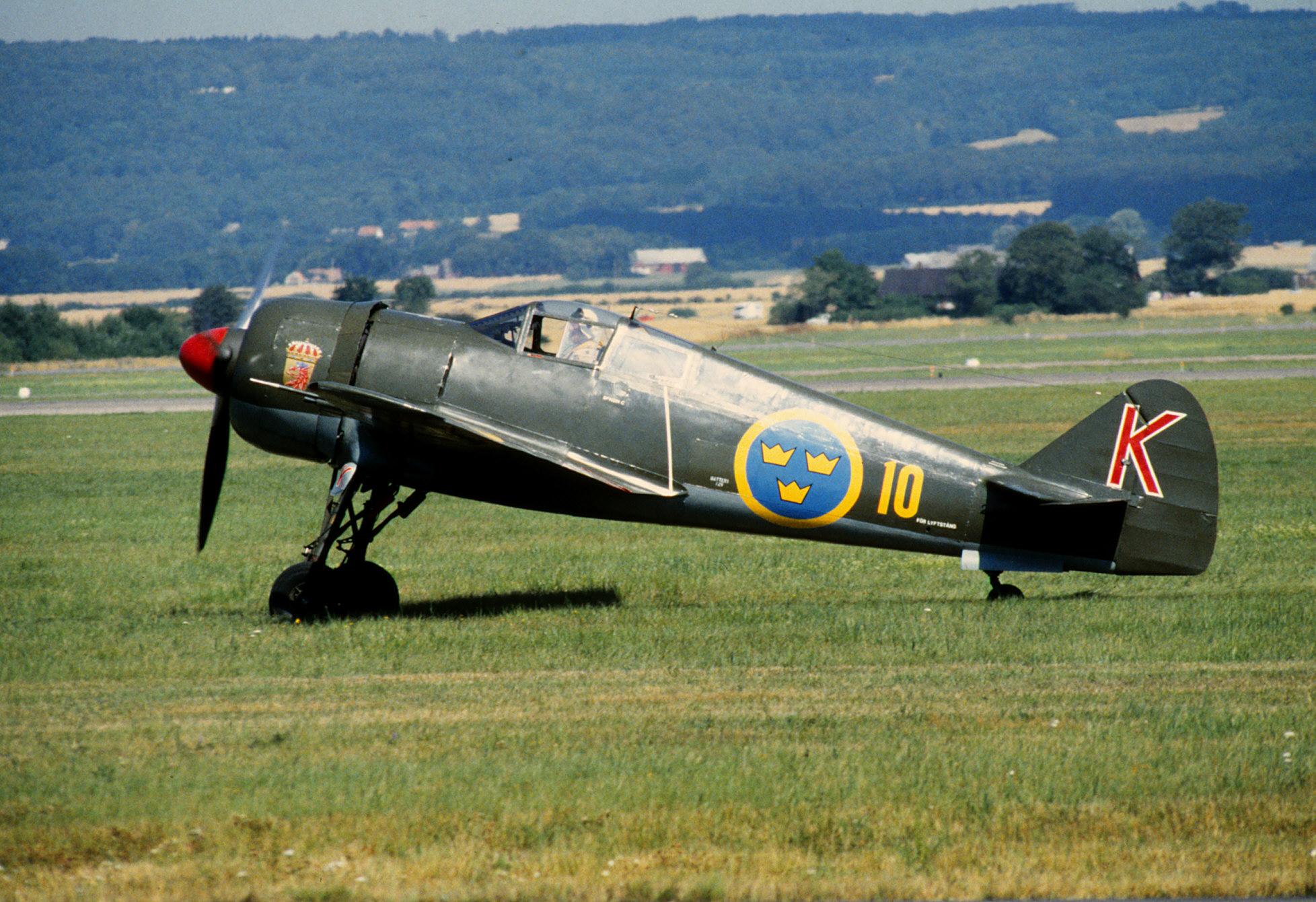 FFVS J 22A at an airshow circa 1990