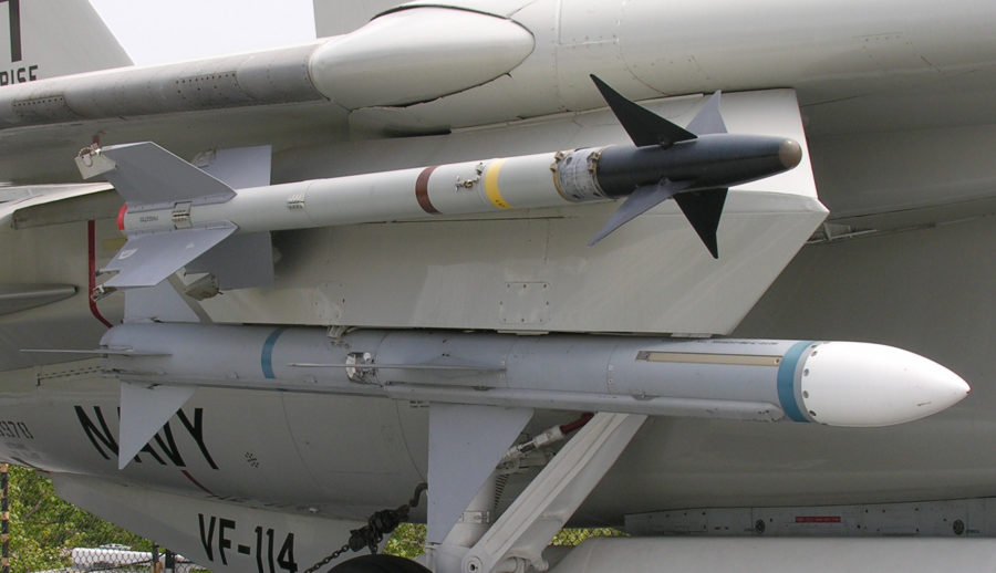 F-14-Tomcat-AIM-9-AIM120-900x518.jpg