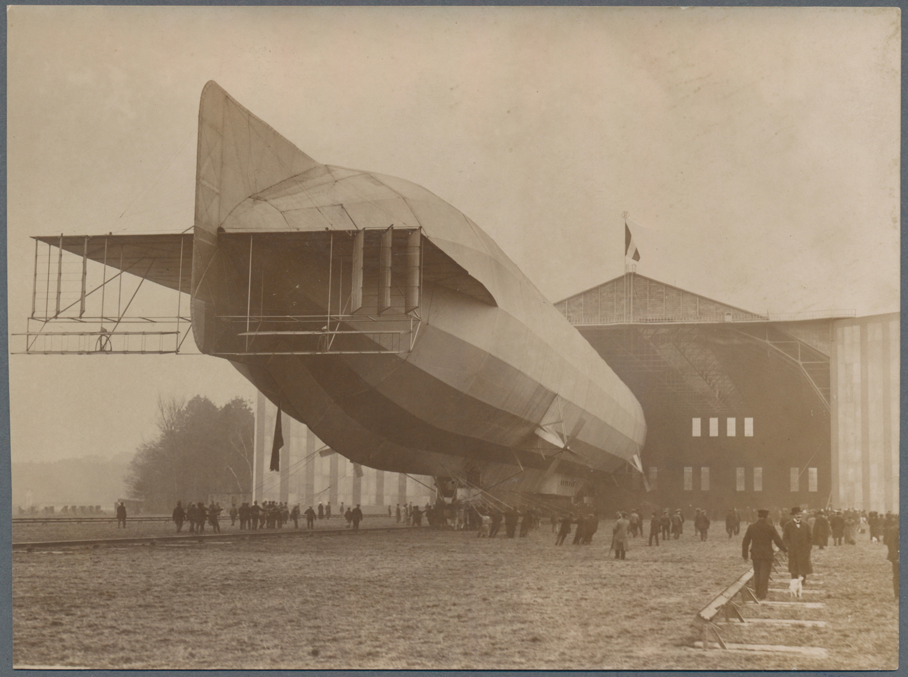 Zeppelin  Plane-Encyclopedia