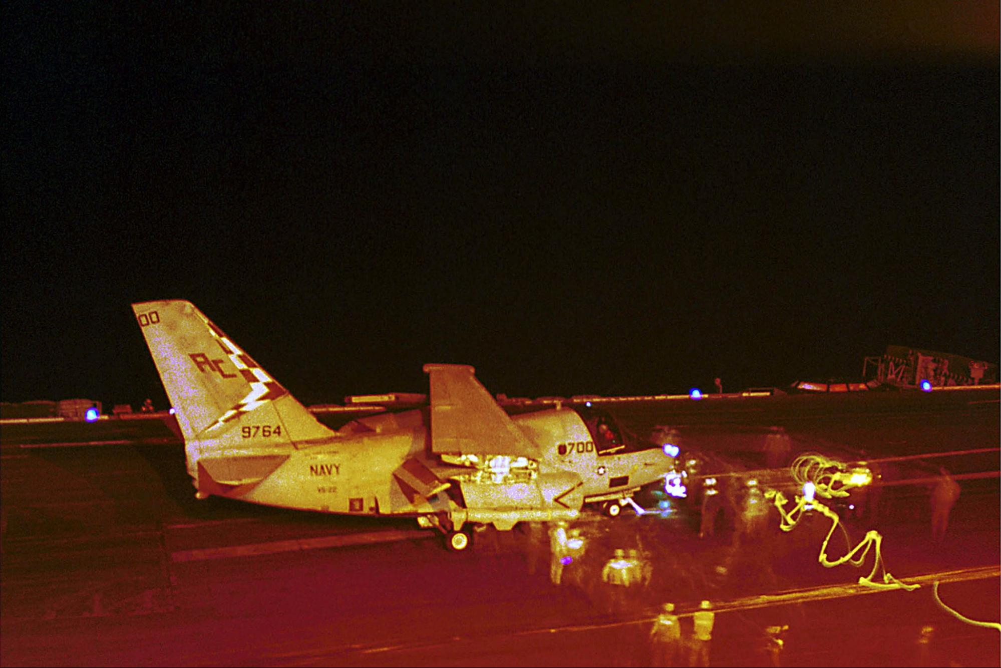 File:US Navy 060821-N-3396B-028 An S-3B Viking assigned to the